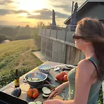 Farm stay Hitton Sejours Nature